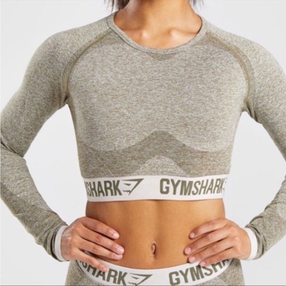 Gymshark Tops - NWOT. Gymshark Long sleeve crop top.
